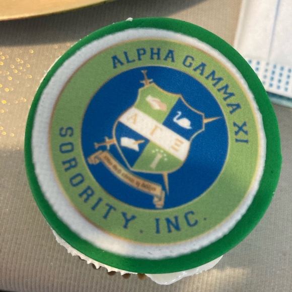 Meet your Posher, Doris - Picture 3 of 4